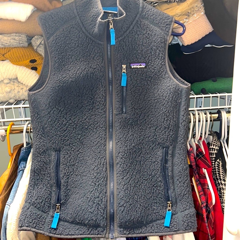 Patagonia gray fleece vest